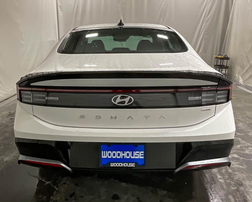 new 2025 Hyundai Sonata Hybrid car, priced at $28,469