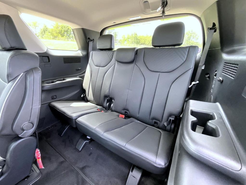 new 2025 Hyundai Palisade car, priced at $42,534