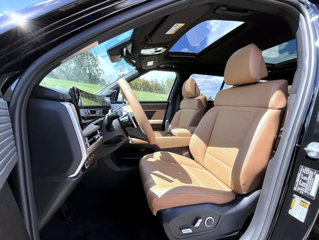 new 2025 Hyundai SANTA FE HEV car, priced at $47,229