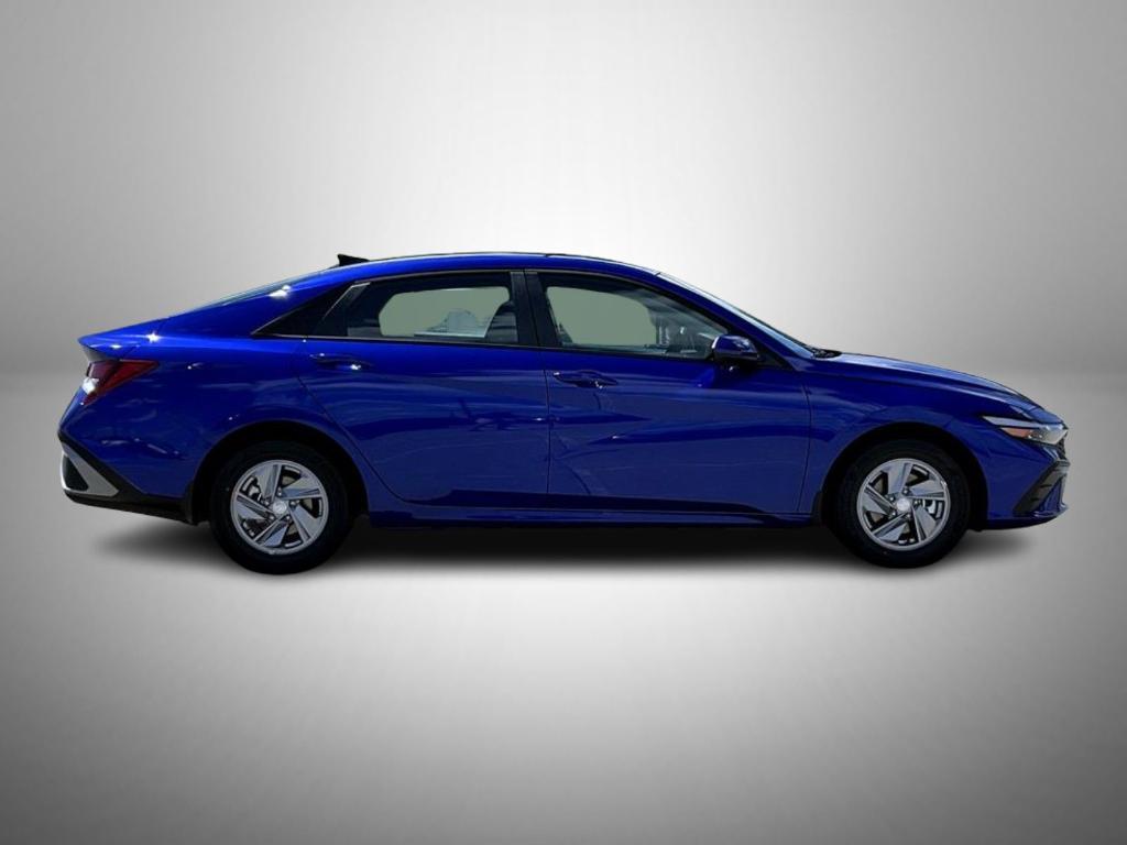 new 2025 Hyundai Elantra car, priced at $21,279