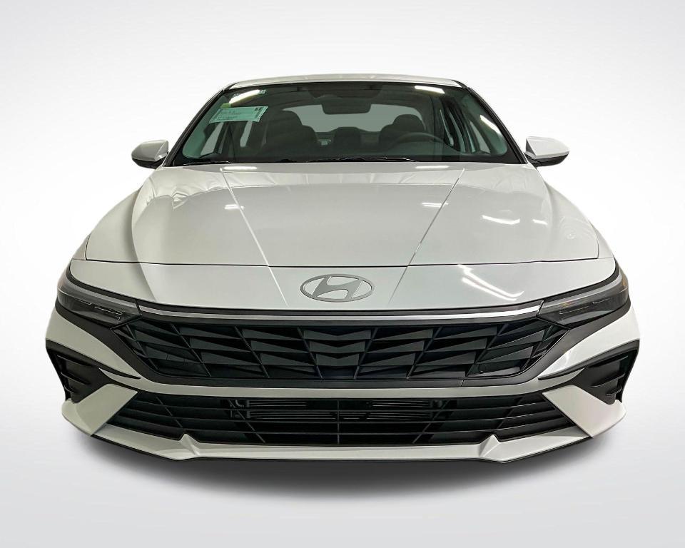 new 2025 Hyundai Elantra HEV car, priced at $27,509