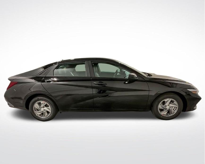 new 2025 Hyundai Elantra car, priced at $22,459