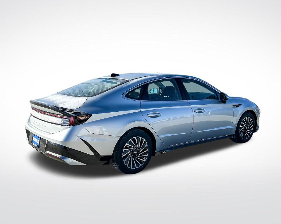 new 2025 Hyundai Sonata Hybrid car, priced at $32,459