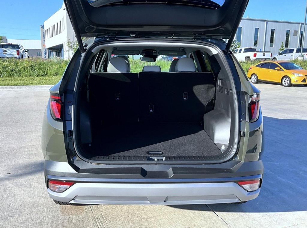 new 2025 Hyundai Tucson car, priced at $32,859