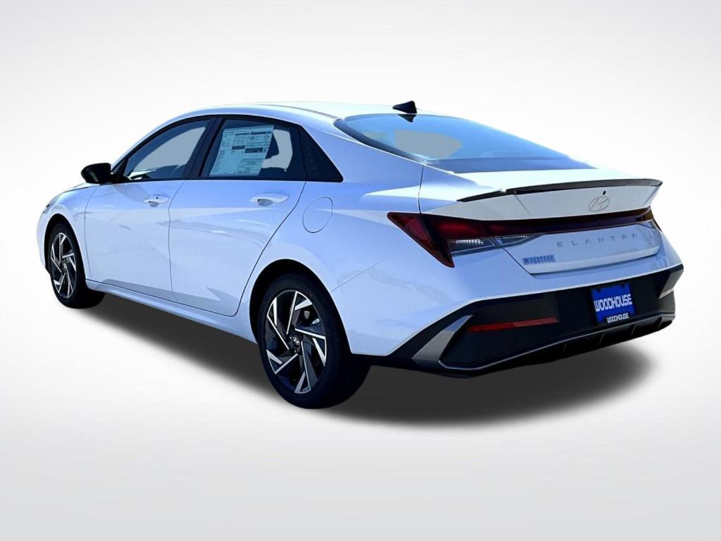 new 2025 Hyundai Elantra car, priced at $25,154