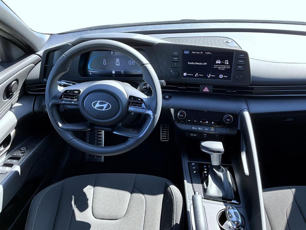 new 2025 Hyundai Elantra car, priced at $25,154