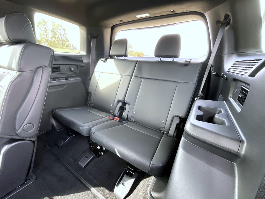 new 2025 Hyundai SANTA FE HEV car, priced at $49,924