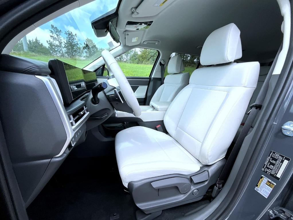 new 2025 Hyundai Santa Fe car, priced at $33,010