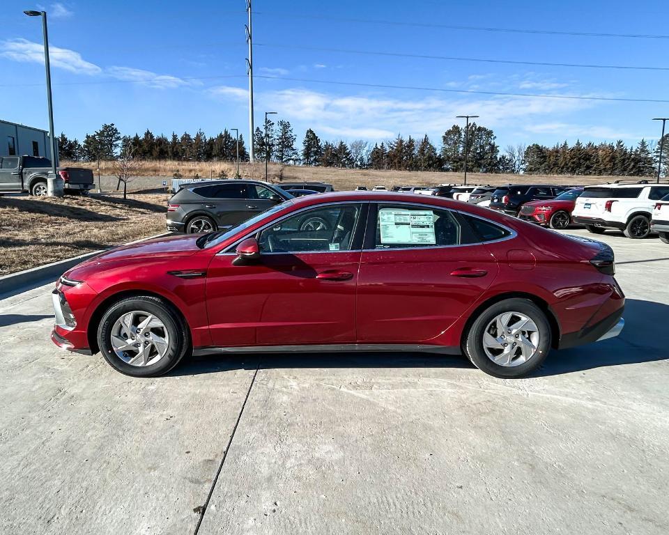 new 2025 Hyundai Sonata car, priced at $25,683