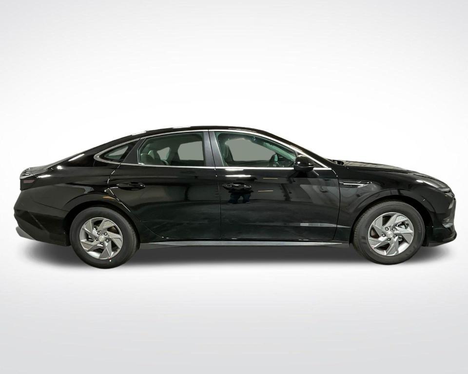 new 2025 Hyundai Sonata car, priced at $27,084