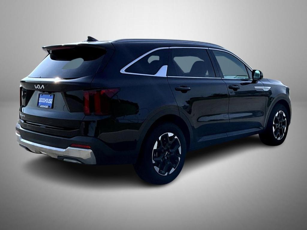 used 2024 Kia Sorento car, priced at $28,764