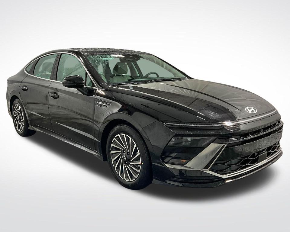 new 2025 Hyundai Sonata Hybrid car, priced at $31,487