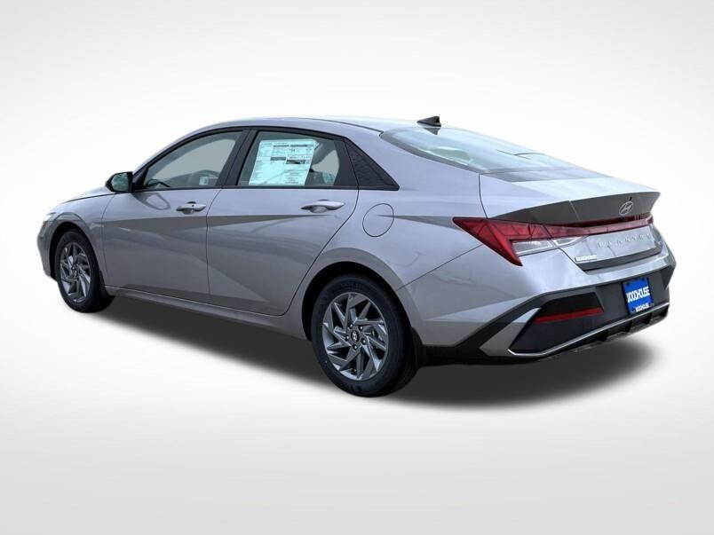 new 2025 Hyundai ELANTRA HEV car, priced at $26,134