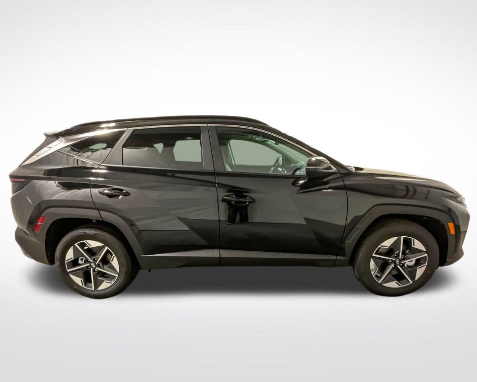 new 2025 Hyundai Tucson Hybrid car, priced at $36,897