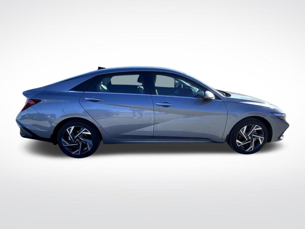 new 2025 Hyundai ELANTRA HEV car, priced at $29,734