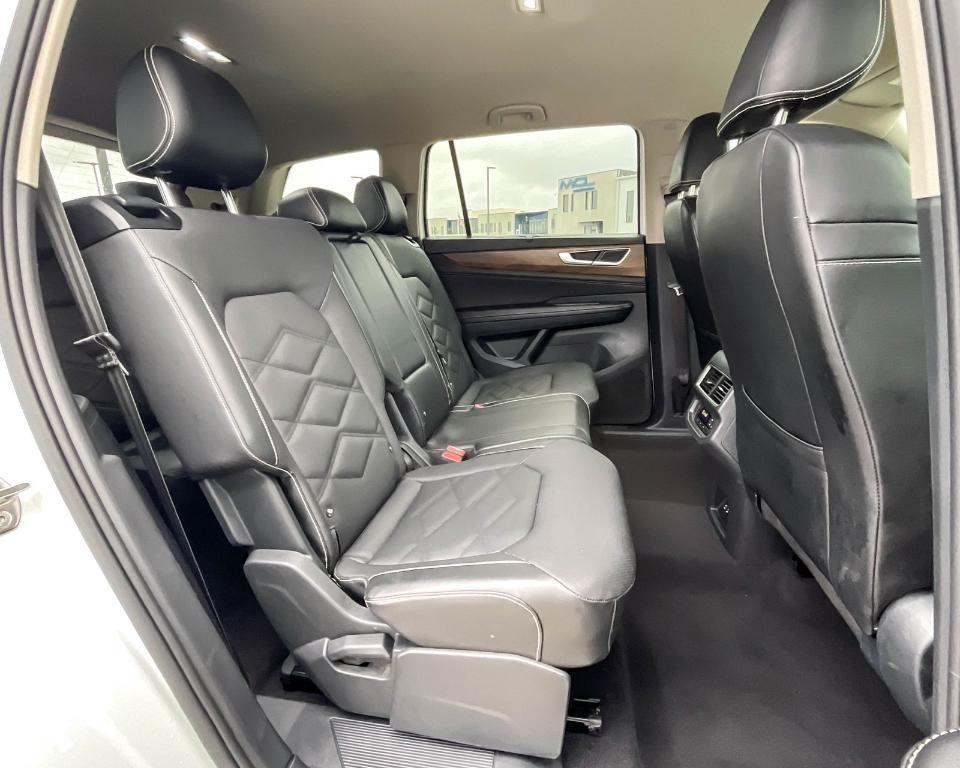 used 2024 Volkswagen Atlas car, priced at $33,244