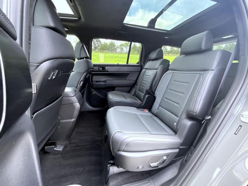 new 2025 Hyundai Santa Fe car, priced at $48,078