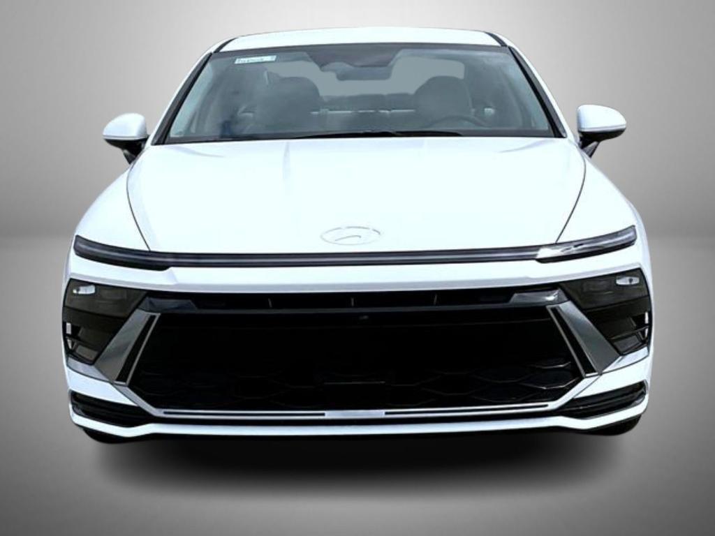 new 2025 Hyundai Sonata Hybrid car, priced at $28,979