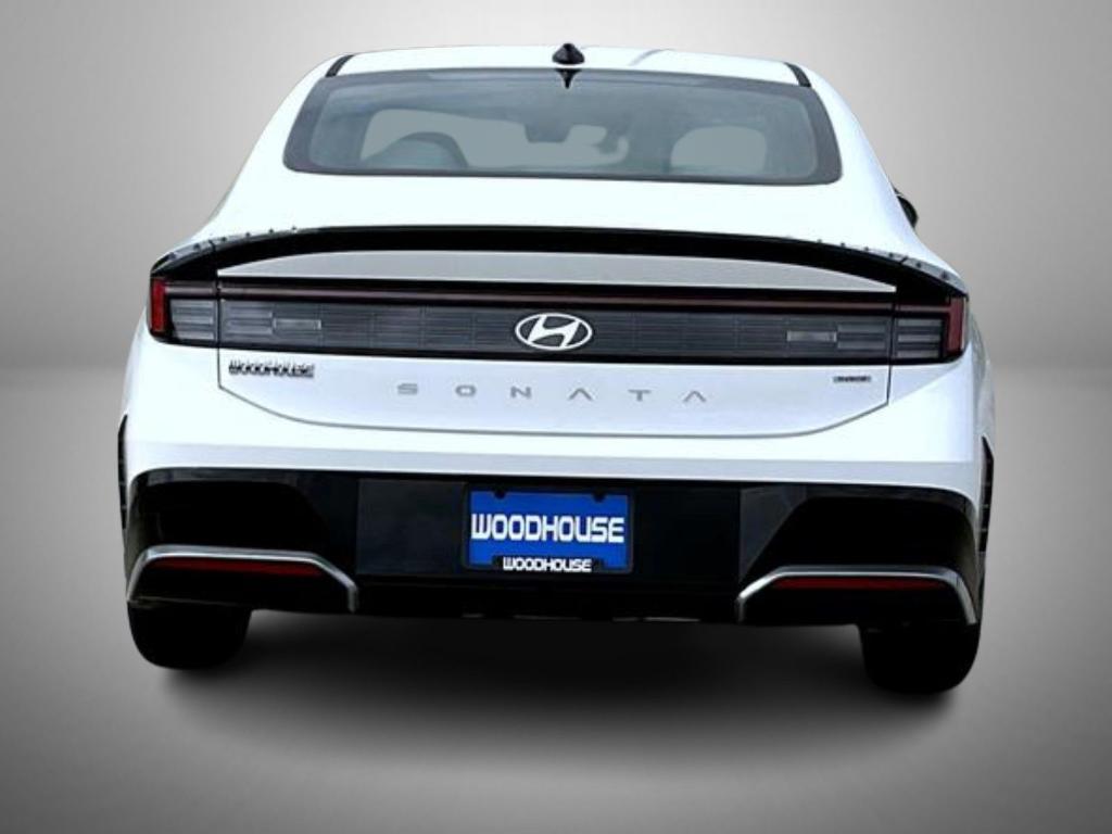 new 2025 Hyundai Sonata Hybrid car, priced at $28,979