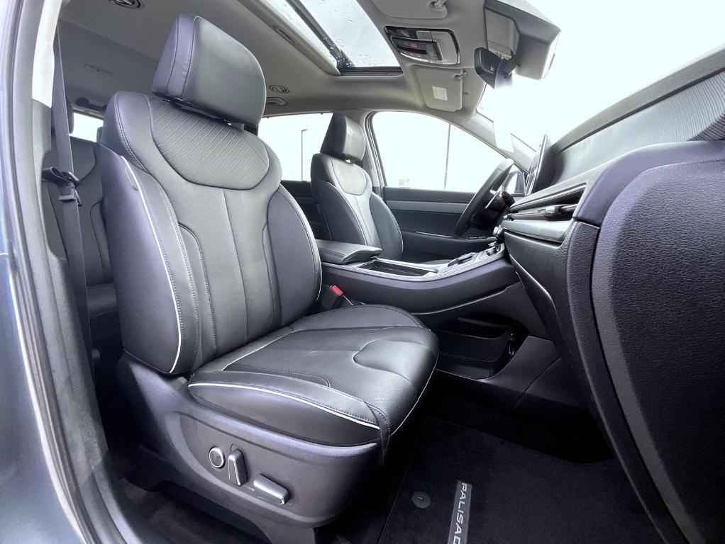 used 2025 Hyundai Palisade car, priced at $41,390