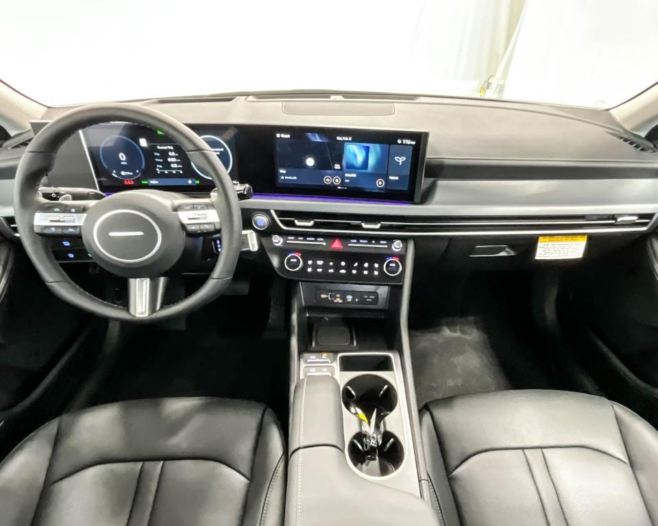 new 2025 Hyundai Sonata Hybrid car, priced at $37,066