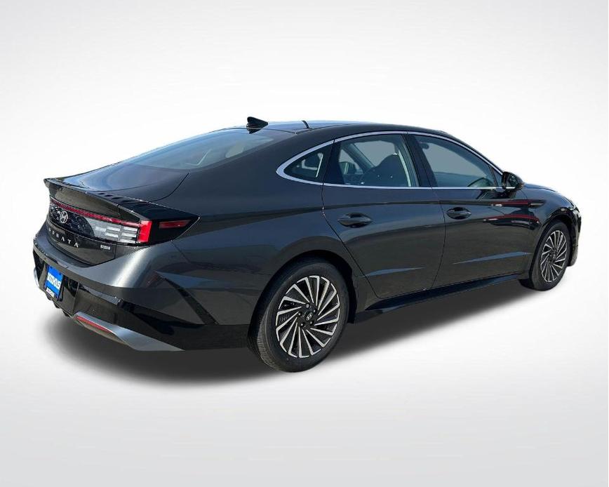 new 2025 Hyundai Sonata Hybrid car, priced at $32,984