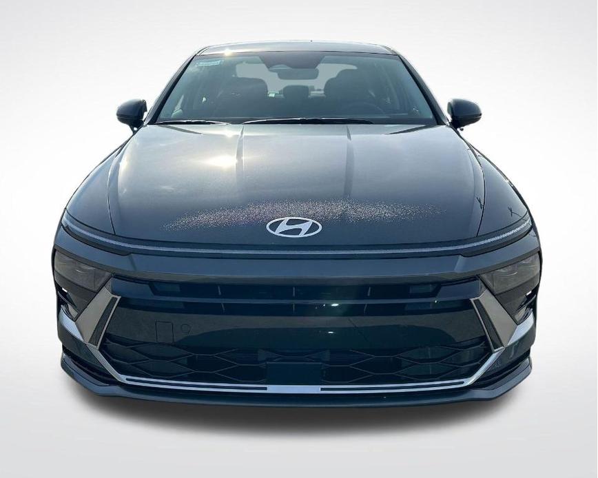 new 2025 Hyundai Sonata Hybrid car, priced at $32,984