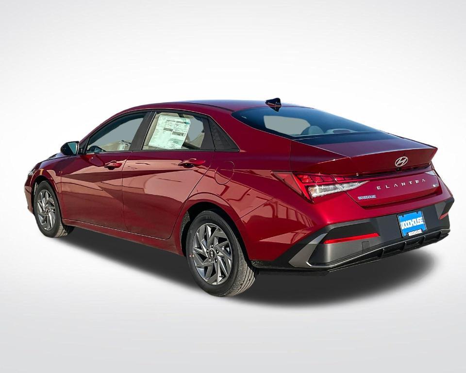 new 2025 Hyundai Elantra HEV car, priced at $27,604