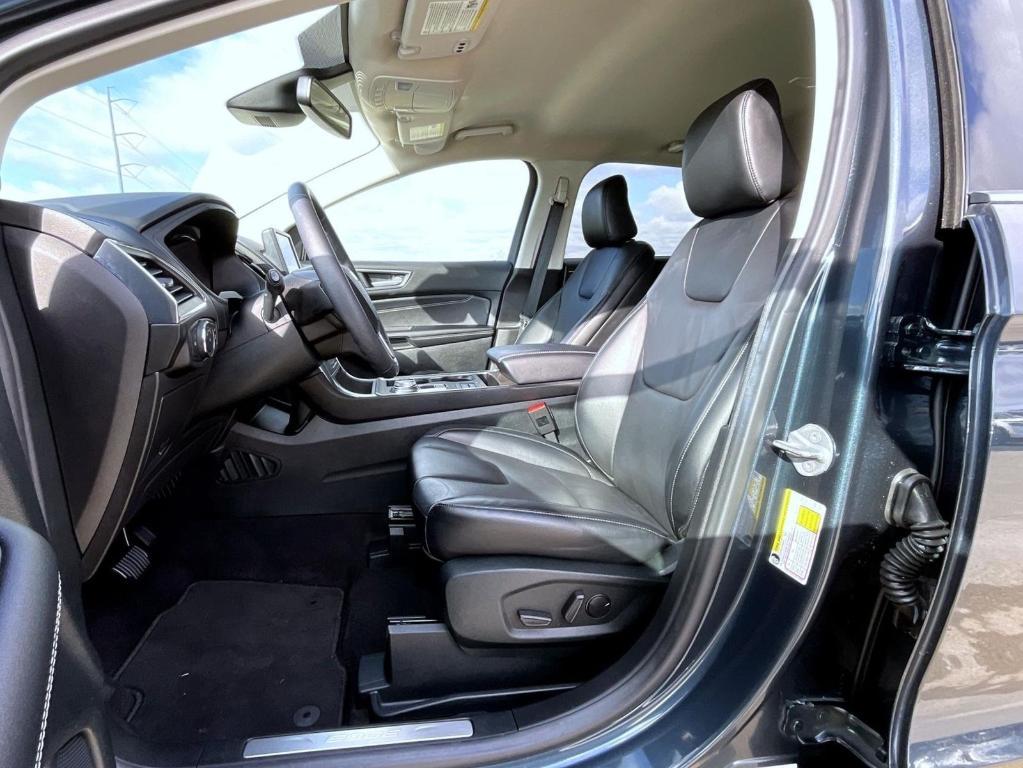 used 2022 Ford Edge car, priced at $27,899