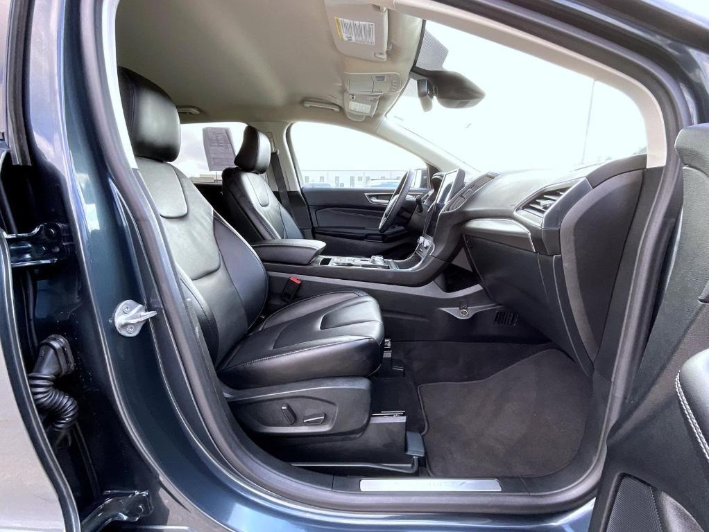 used 2022 Ford Edge car, priced at $27,899