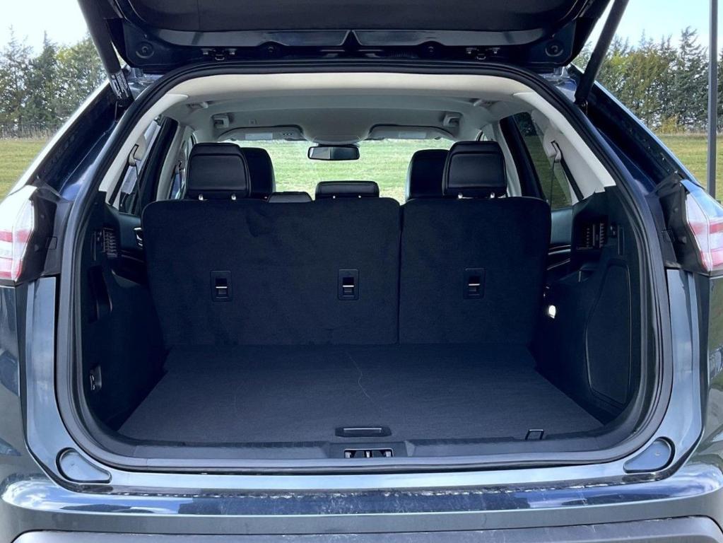 used 2022 Ford Edge car, priced at $27,899