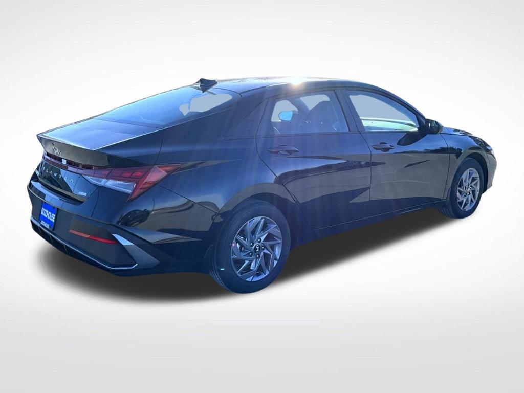 new 2025 Hyundai ELANTRA HEV car, priced at $25,384