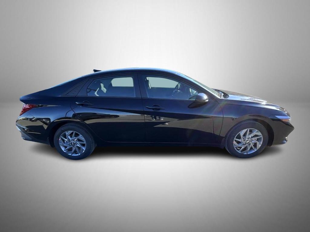 new 2025 Hyundai ELANTRA HEV car, priced at $22,884