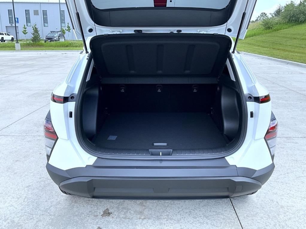 new 2025 Hyundai Kona car, priced at $30,559