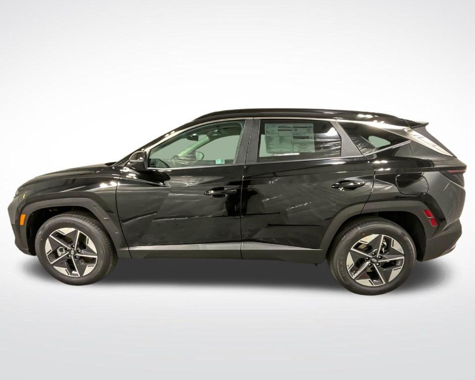 new 2025 Hyundai Tucson Hybrid car, priced at $37,136