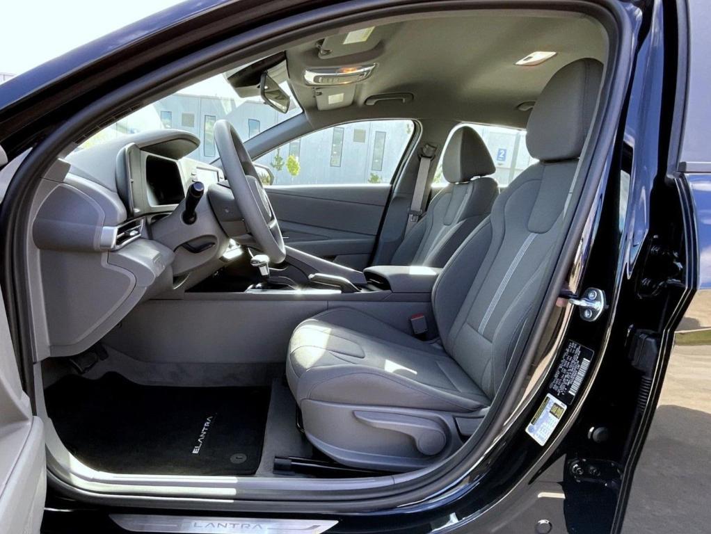 new 2025 Hyundai Elantra car, priced at $21,589