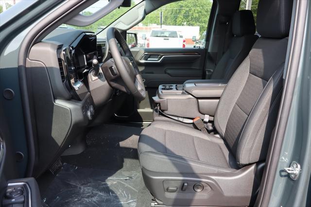 new 2025 Chevrolet Silverado 1500 car, priced at $45,693