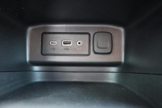 used 2024 Chevrolet Equinox car, priced at $23,900
