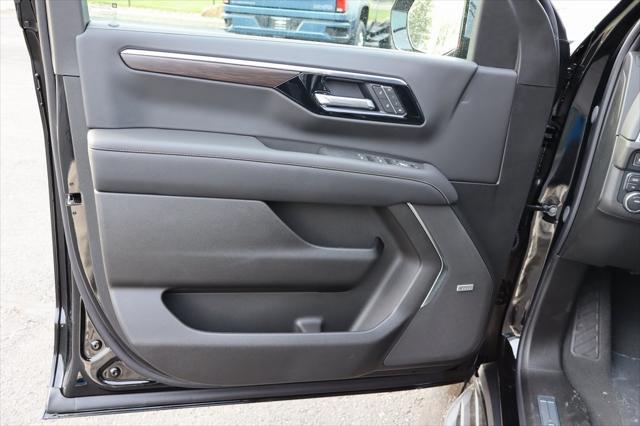 new 2025 Chevrolet Suburban car, priced at $81,095