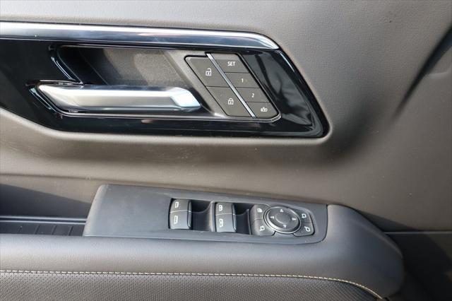 new 2025 Chevrolet Suburban car, priced at $81,095