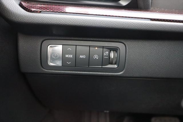 used 2024 Chevrolet Traverse car, priced at $47,900