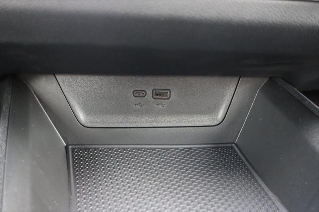 new 2026 Chevrolet Equinox car, priced at $31,995
