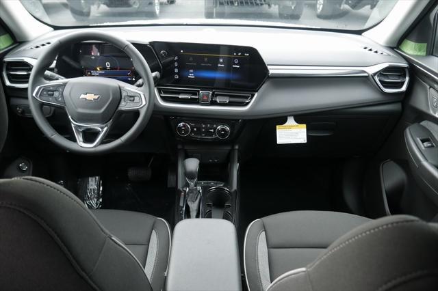 new 2025 Chevrolet TrailBlazer car, priced at $27,969