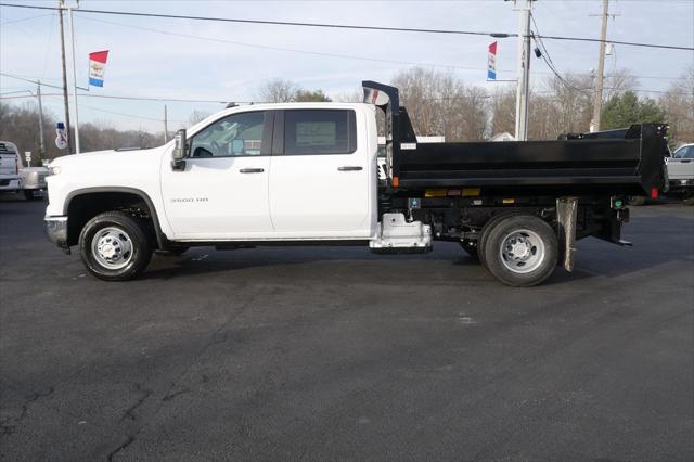 new 2025 Chevrolet Silverado 3500 car, priced at $77,622