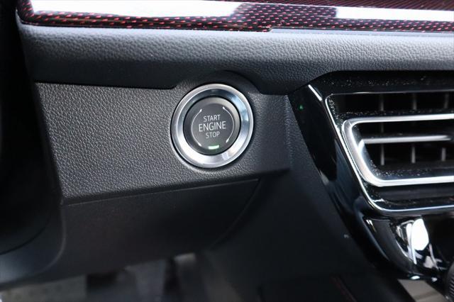 new 2025 Chevrolet Traverse car, priced at $50,795