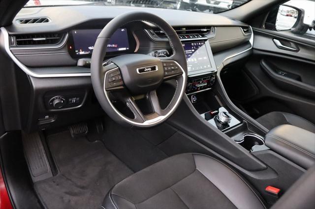 used 2024 Jeep Grand Cherokee car, priced at $38,900