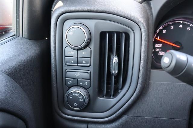 new 2025 Chevrolet Silverado 1500 car, priced at $45,694