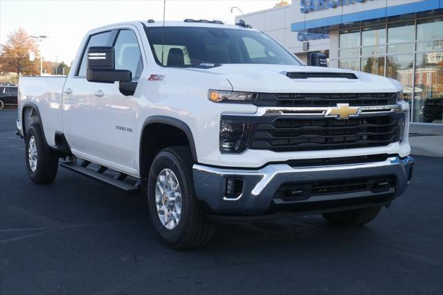 new 2025 Chevrolet Silverado 3500 car, priced at $60,040