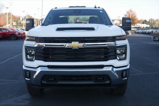 new 2025 Chevrolet Silverado 3500 car, priced at $60,040