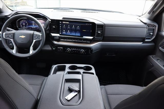 new 2025 Chevrolet Silverado 1500 car, priced at $45,693